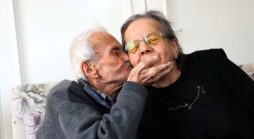 65 yıldır bitmeyen aşk! 'En uzun süredir evli çift' unvanına sahipler