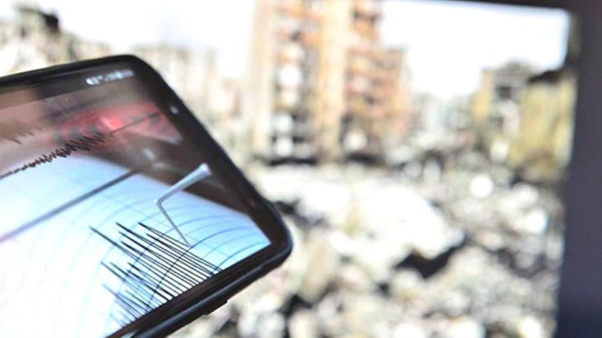 Son Dakika: Kahramanmaraş ve Adana'da peş peşe korkutan depremler