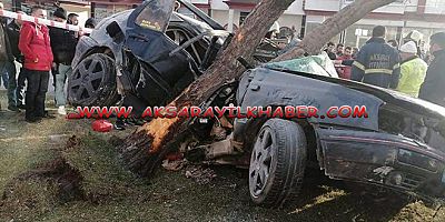 Aksaray'da Otomobil Ağaca Çarptı; 2 öldü 1 Yaralı