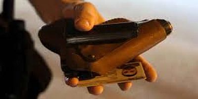 AKSARAY'DA ŞÜPHE ÜZERİNE DURDURULAN ARAÇTA KURUSIKI TABANCA BULUNDU